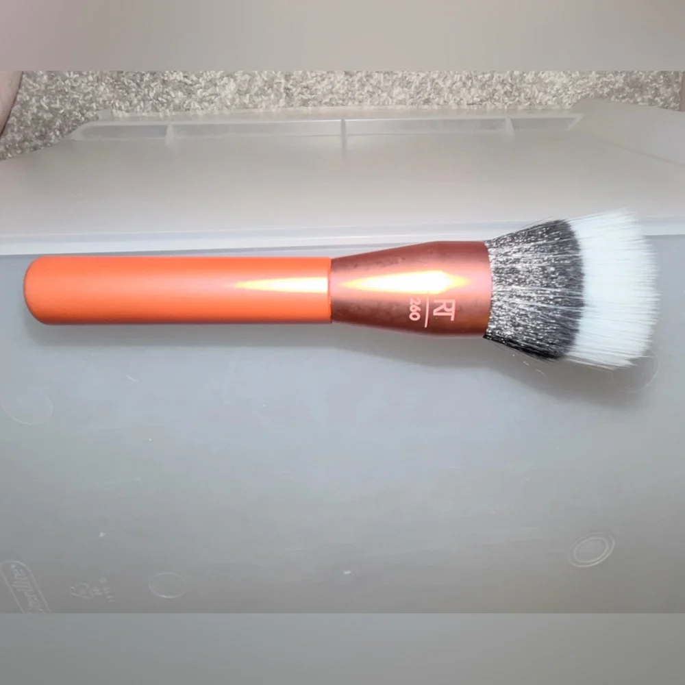 Real Techniques Extra Big Stippling Makeup Brush